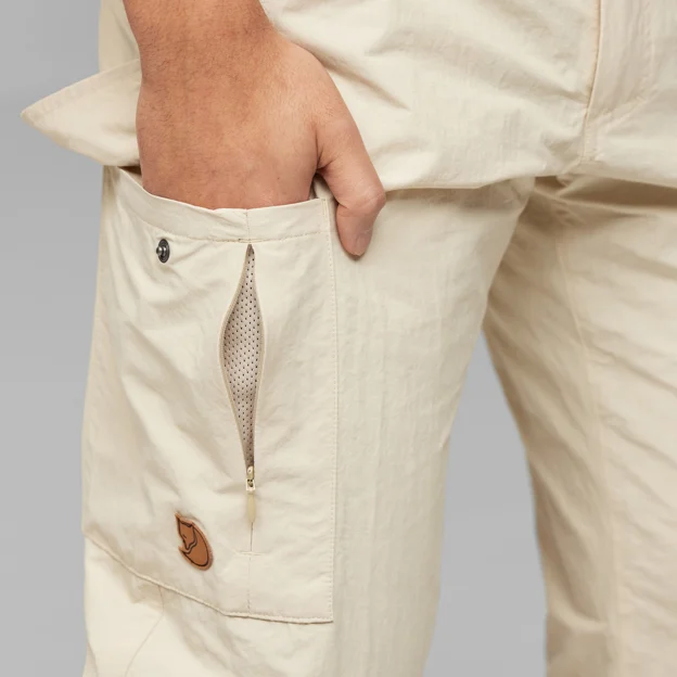 Fjällräven Travellers MT Trousers M Men’s Outdoor trousers Model Angle H 82753