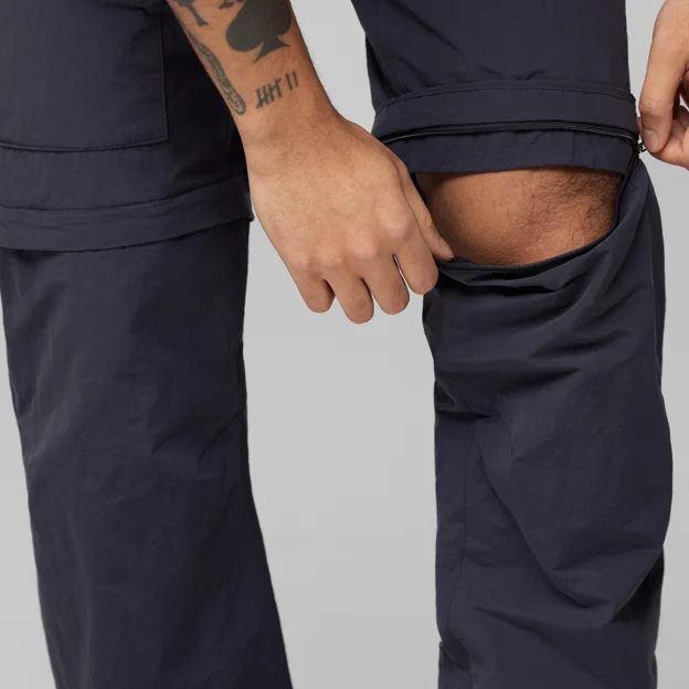 Fjällräven Travellers MT Zip-off Trs M Men’s Outdoor trousers Model Angle I 82765