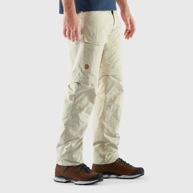 Fjällräven Travellers MT Zip-off Trs M Men’s Outdoor trousers Model Model side 33054