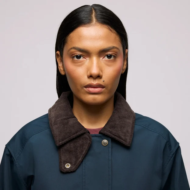 Fjällräven Tuve Jacket W Women’s Outdoor jackets Model Model side 125902