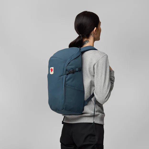 Fjällräven Ulvö 23 Unisex Daypacks Model Model front 82512