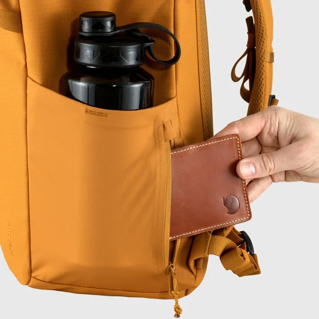 Fjällräven Ulvö Rolltop 30 Unisex Daypacks Detail Angle H 50458