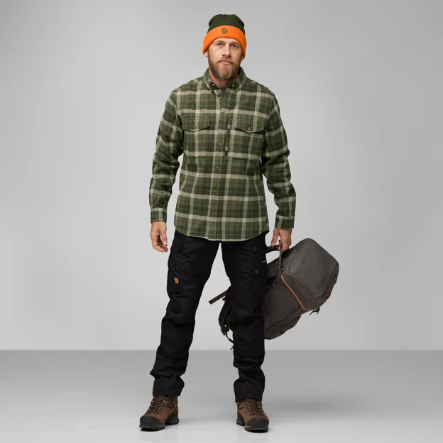 Fjällräven Värmland Heavy Flannel Shirt M Men’s Shirts Model Model front 76199