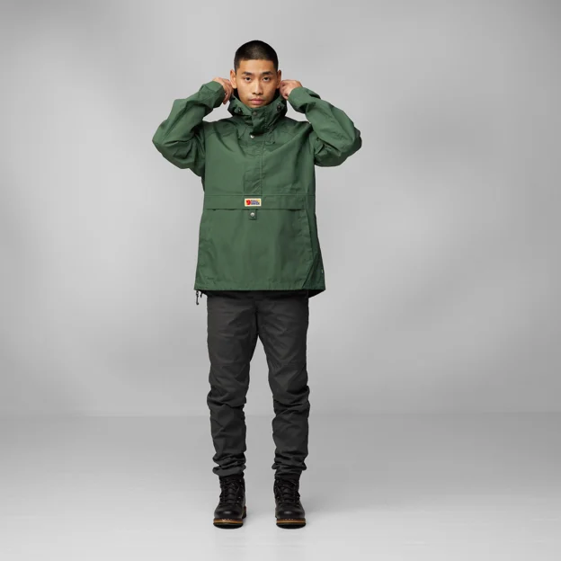 Fjällräven Vardag Anorak M Men’s Outlet Model Model front 82534