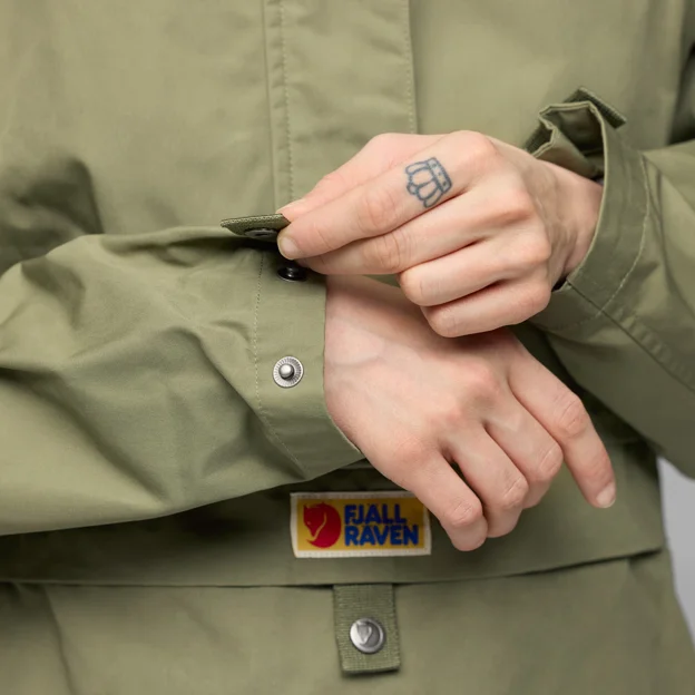 Fjällräven Vardag Anorak W Women’s Outlet Model Angle L 82550