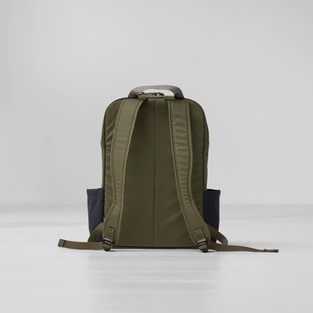 Fjällräven Vardag Backpack 17 Unisex Daypacks Model Angle J 89611