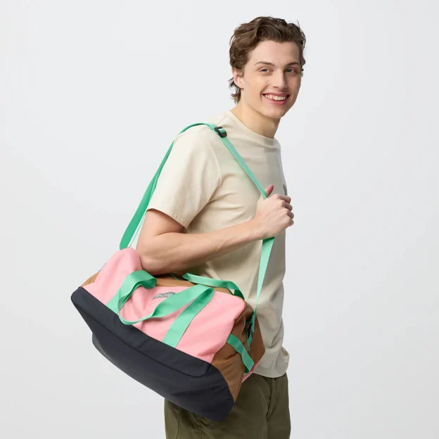 Fjällräven Vardag Duffel 33 Unisex Shoulder bags Model Angle J 100275