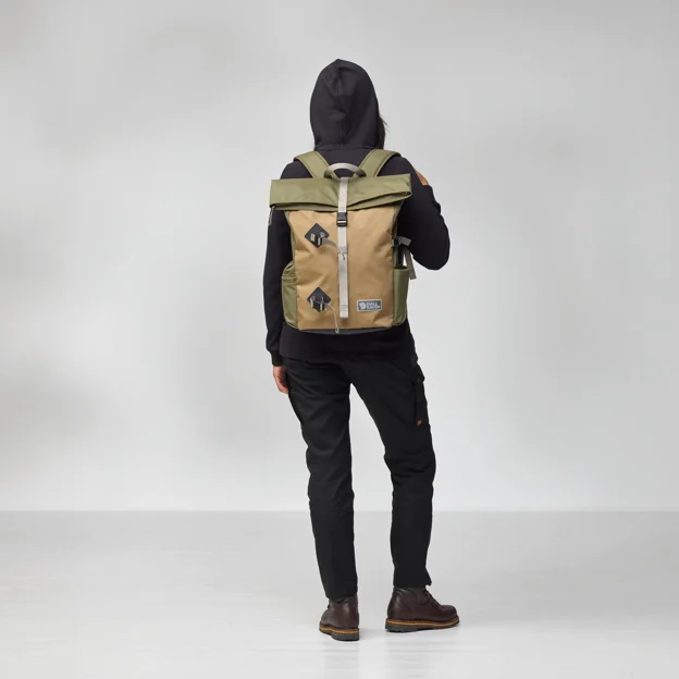 Fjällräven Vardag Foldsack 25 Unisex Daypacks Model Angle O 94477