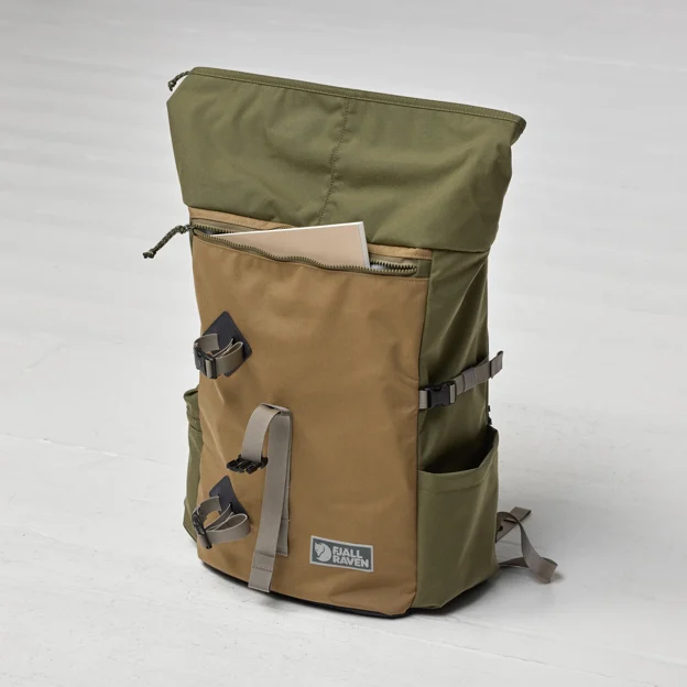 Fjällräven Vardag Foldsack 25 Unisex Daypacks Model Angle I 95936
