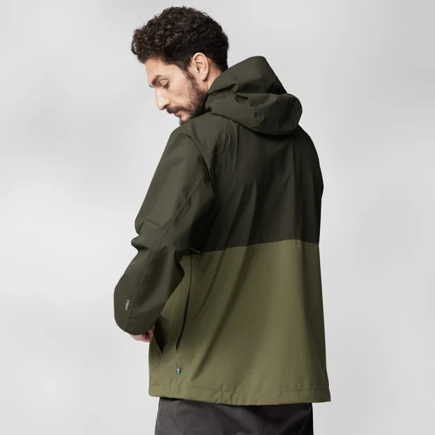 Fjällräven Vardag Hydratic Anorak M Men’s Anoraks Model Model back 66737