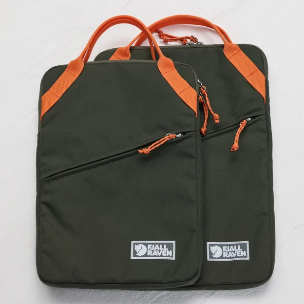 Fjällräven Vardag Laptop Bag 16" Unisex Backpack & bag accessories Model Angle F 98958