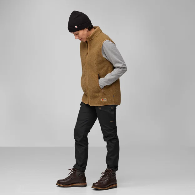 Fjällräven Vardag Pile Fleece Vest W Women’s Outlet Model Model front 76187