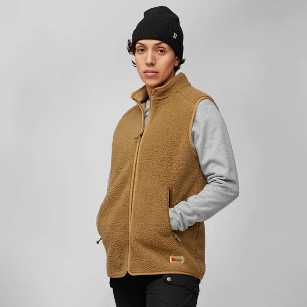 Fjällräven Vardag Pile Fleece Vest W Women’s Outlet Model Model side 76189