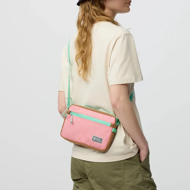 Fjällräven Vardag Pocket Large Unisex Travel accessories Model Model front 100335