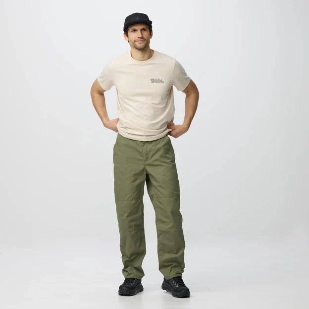 Fjällräven Vardag Relaxed Trousers M Men’s Outdoor trousers Model Angle F 100319