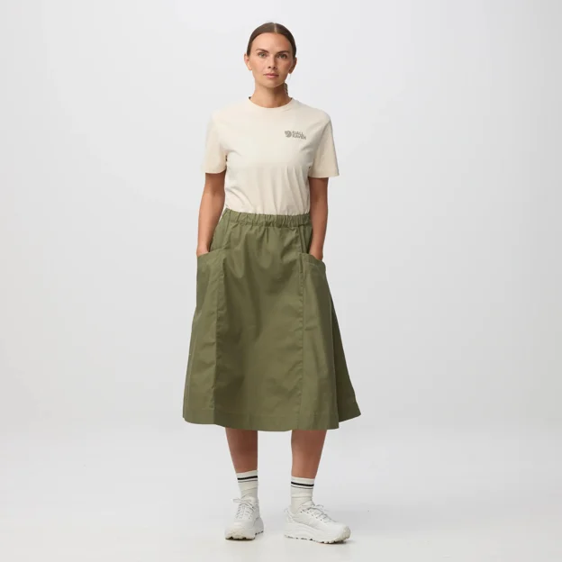 Fjällräven Vardag Skirt W Women’s Shorts & skirts Model Model front 100343