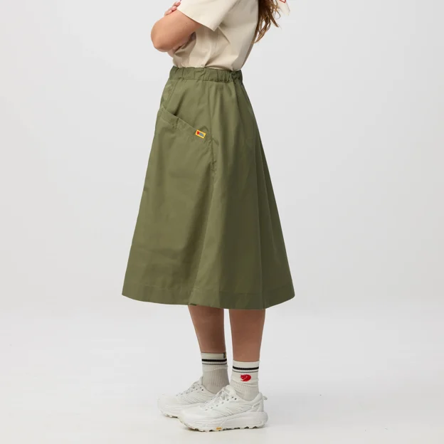Fjällräven Vardag Skirt W Women’s Shorts & skirts Model Model side 100347