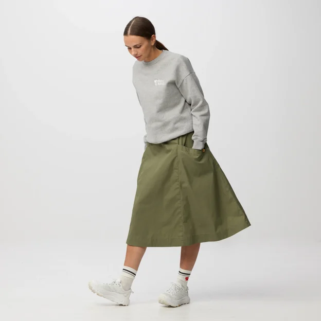 Fjällräven Vardag Skirt W Women’s Shorts & skirts Model Angle J 100340