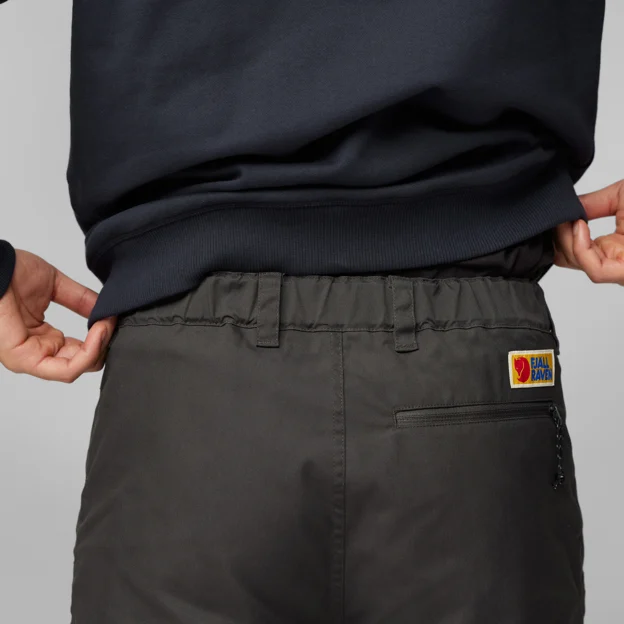 Fjällräven Vardag Trousers M Men’s Outdoor trousers Model Angle G 82567