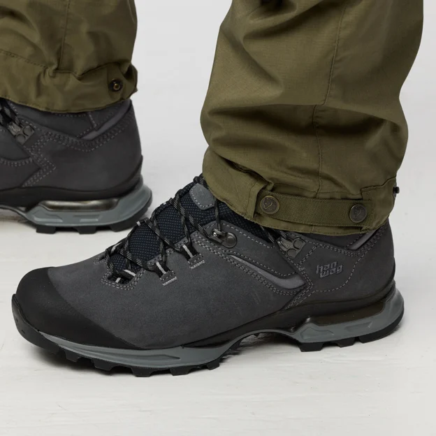 Fjällräven Vidda Pro Lite Zip-off Trs M Men’s Trekking trousers Model Angle I 100271